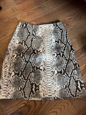 Dynamite Snake-Print Pencil Skirt in Black and Gray